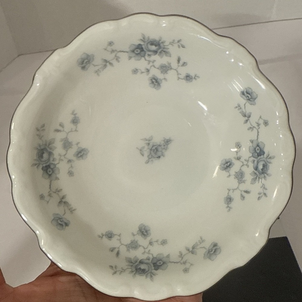 Johann Haviland‎ Blue Garland Flowers Scalloped Rim White Fruit / Dessert Bowl